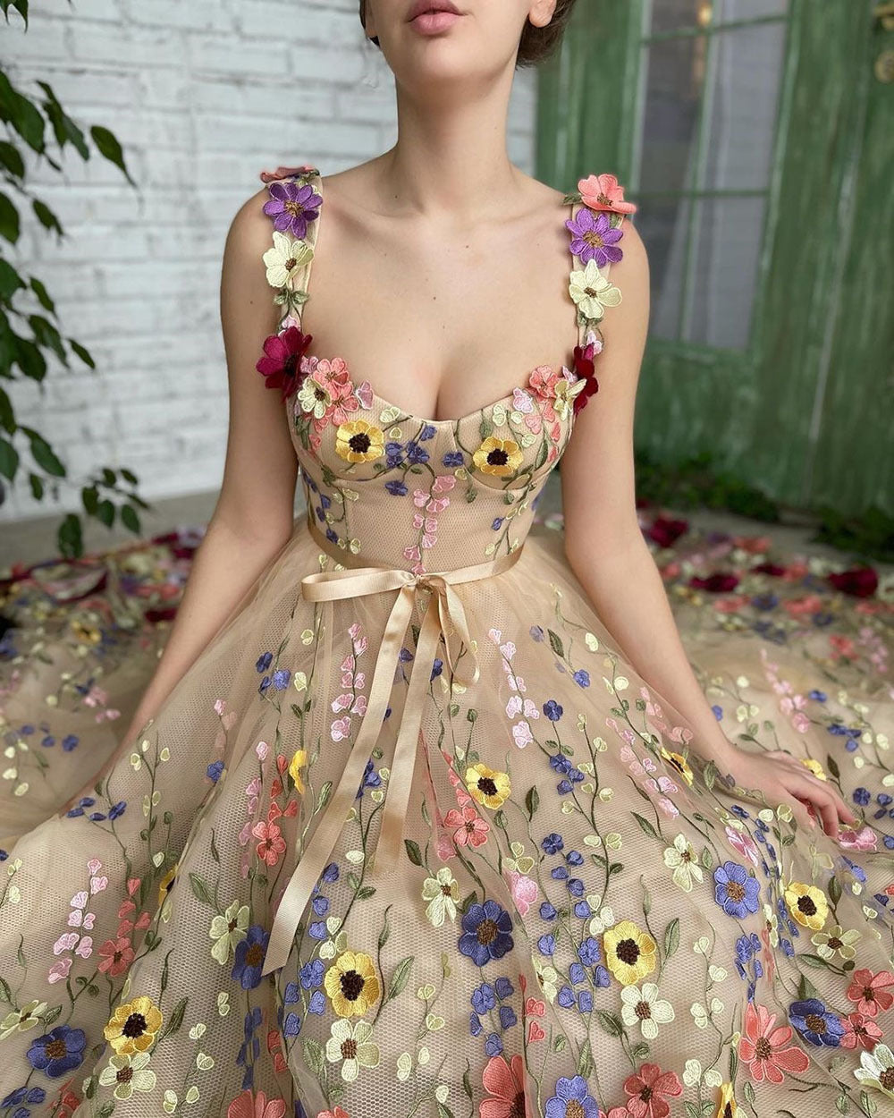 Krispfy.com Sevintage Exquisite 3D Flowers Prom Dresses