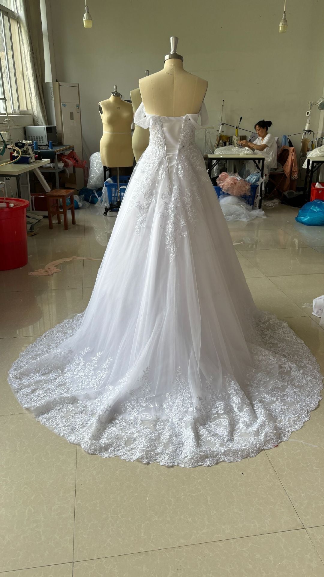 Krispfy.com Off-Shoulder Bridal Main Wedding Dress Elegant Court Style High-grade Luxury French Light Door Yarn