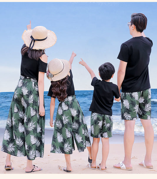 A Family Of Three Or Four Suits Beach Vacation Whole Home Decoration