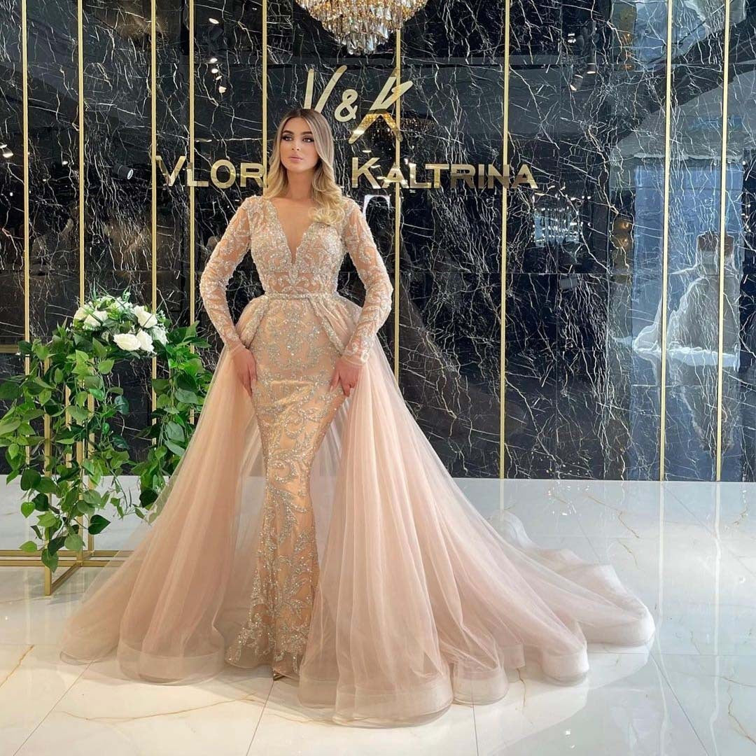 Krispfy.com French Style Simple Long-Sleeved Style Wedding Dress