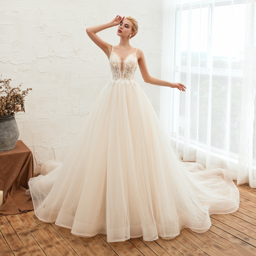 Krispfy.com Sky Luxury Tail Thin Baeakless Dream Master Wedding Dress