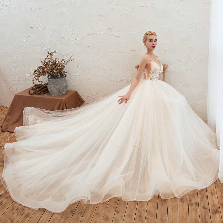 Krispfy.com Sky Luxury Tail Thin Baeakless Dream Master Wedding Dress