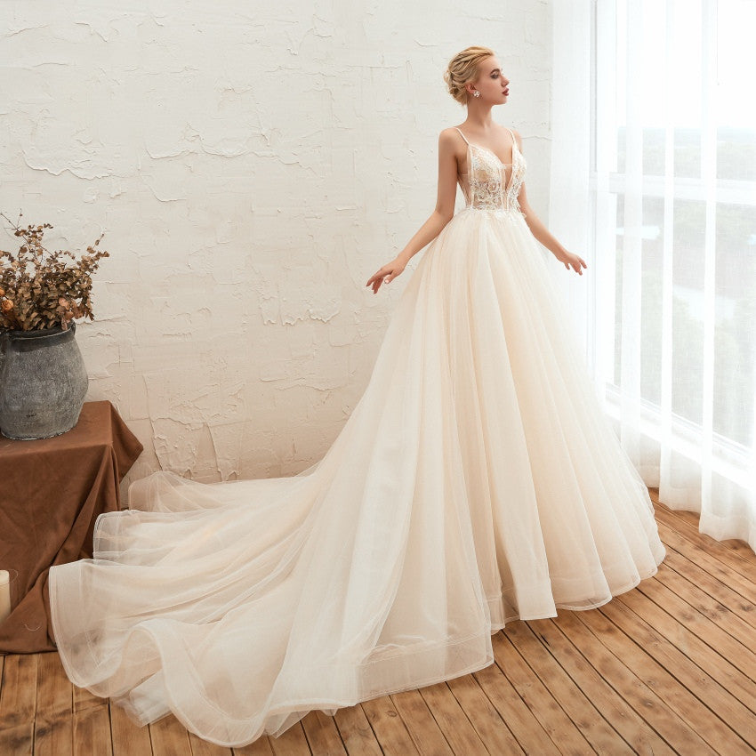 Krispfy.com Sky Luxury Tail Thin Baeakless Dream Master Wedding Dress