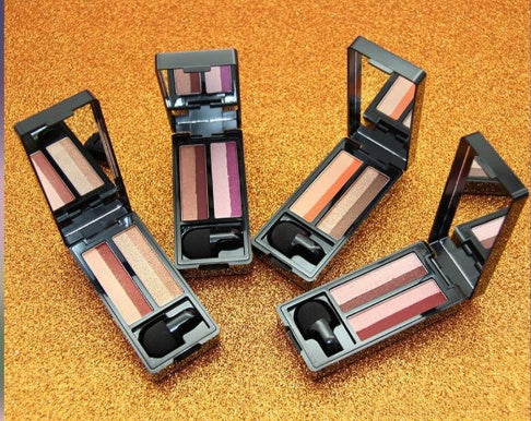 Krispfy Cosmetics Gradient Two-color Eyeshadow