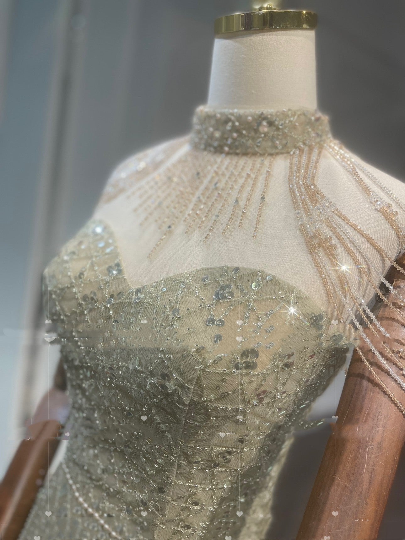 Krispfy.com Golden Neck Hanging Light Luxury Toast Evening Dress