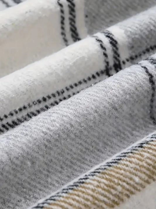 New Plaid Pattern Long Sleeved Hook And Loop Wool Lined Hooded Jacket For Warmth, Women's Plaid Hooded Drawstring Jacket, Single Breasted Closure, Comfortable And Casual