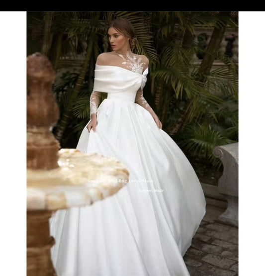 Krispfy.com  Sleeve Long Sleeve White Tutu Skirt Satin Wedding Dress