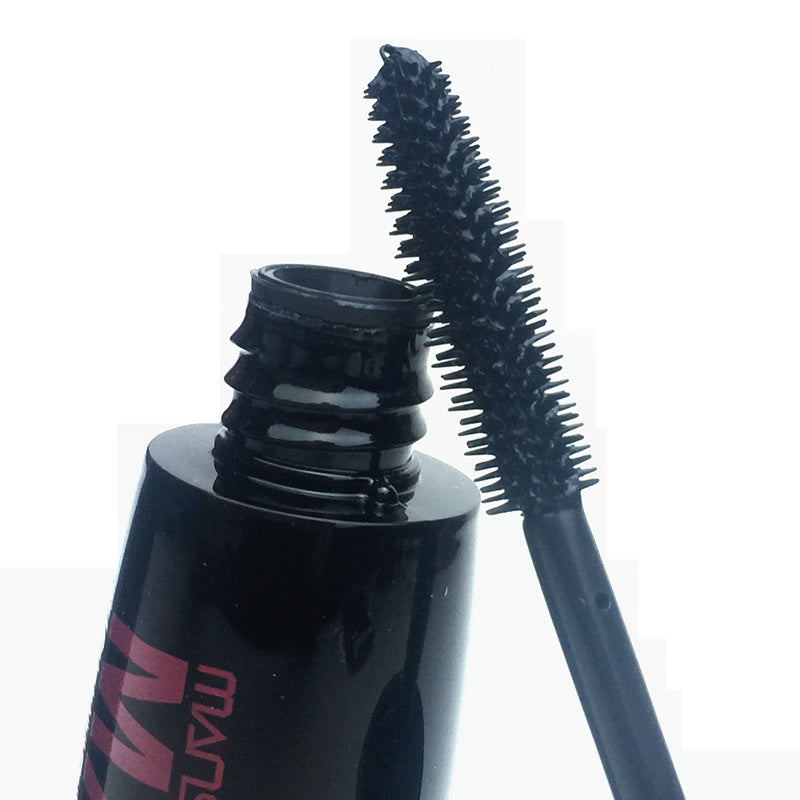Krispfy Cosmetics Slim and thick curling mascara