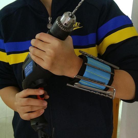 Strong magnetic wrist strap practical magnet holding scissors tool screw accessories pickup 1680D magnetic wrist strap