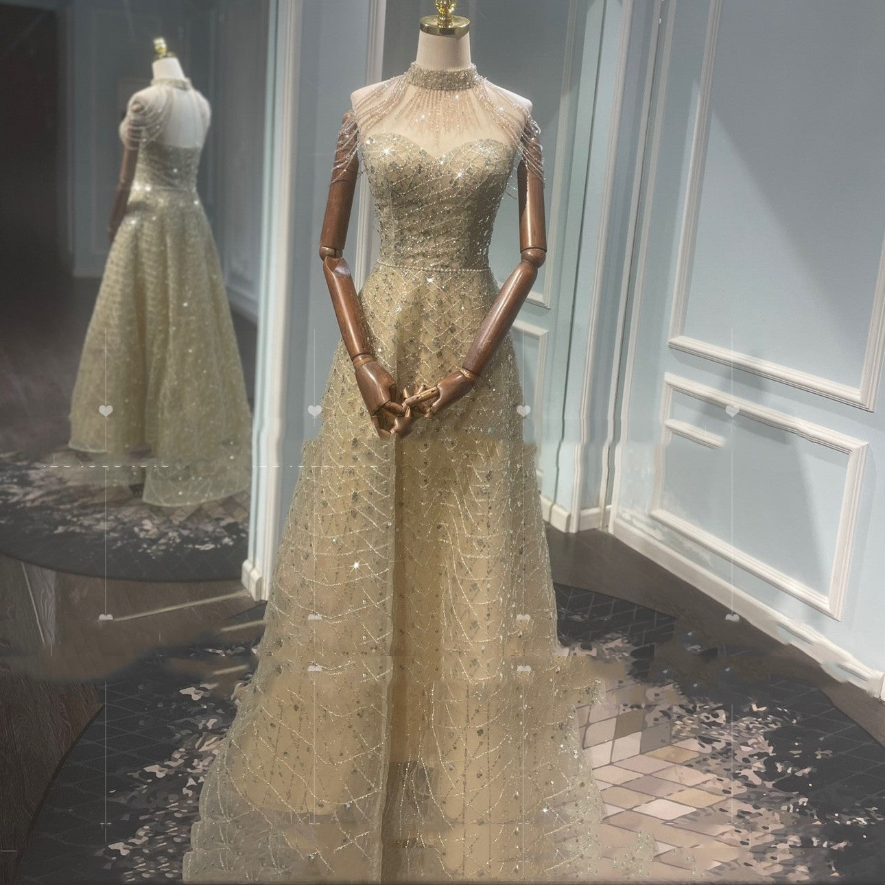 Krispfy.com Golden Neck Hanging Light Luxury Toast Evening Dress