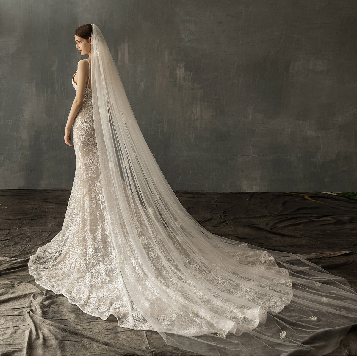 Krispfy.com Bridal Church Wedding Pearl Long Tail Tulle