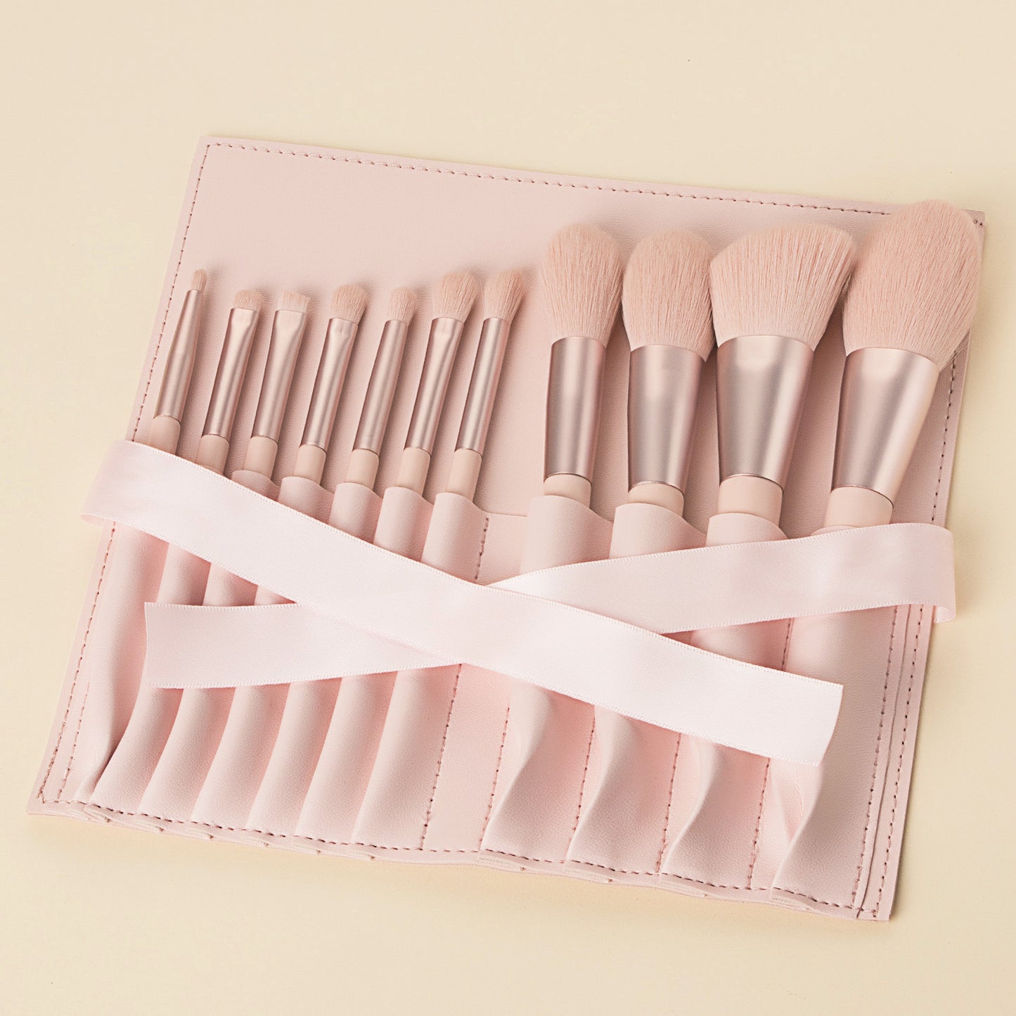 Krispfy.com Make-up Kit Beauty Brush Girl