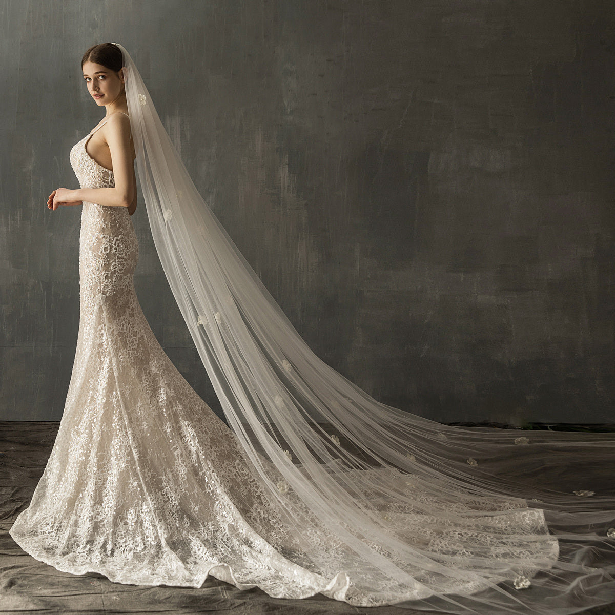 Krispfy.com Bridal Church Wedding Pearl Long Tail Tulle